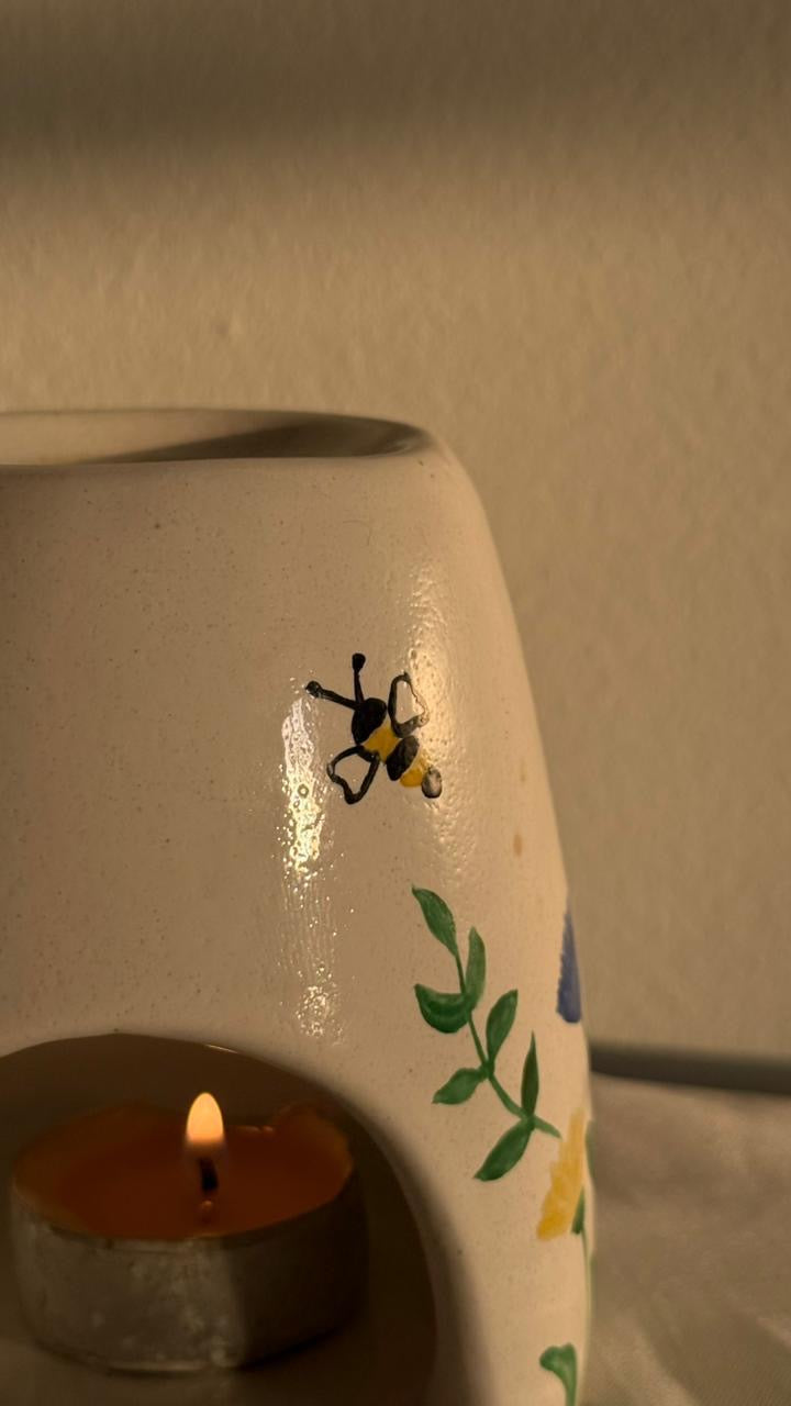 Bee Oil Burner 🐝